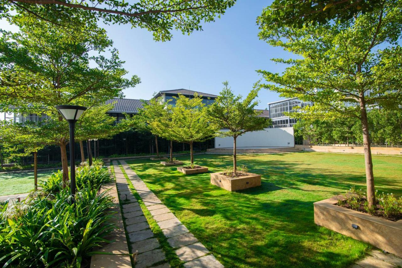 Global Village Luxury Resorts จิกมากาลูร์ ภายนอก รูปภาพ